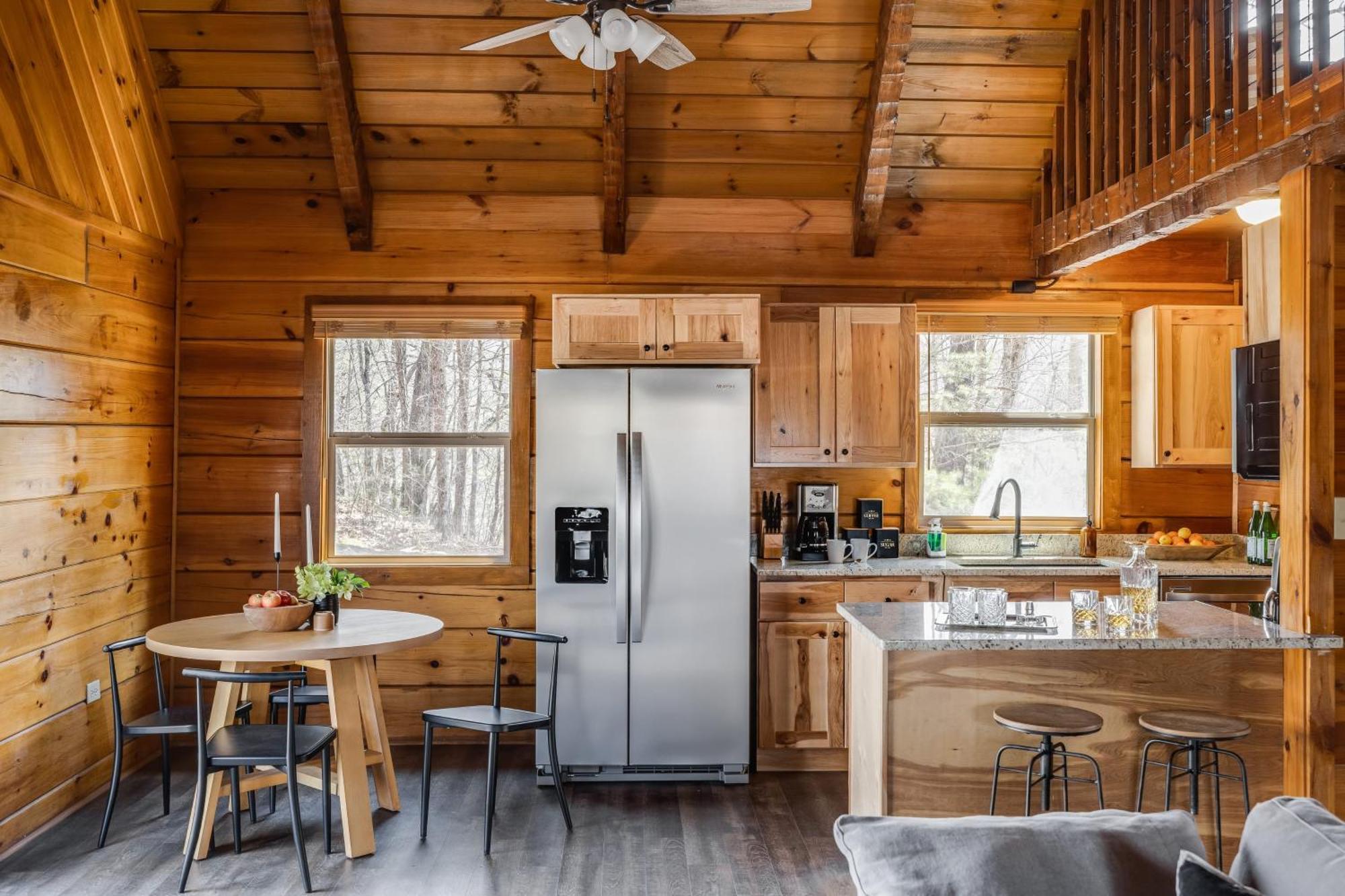 Dudley II By Avantstay Comfortable Cabin W Hot Tub Views Пиджен-Фордж Экстерьер фото