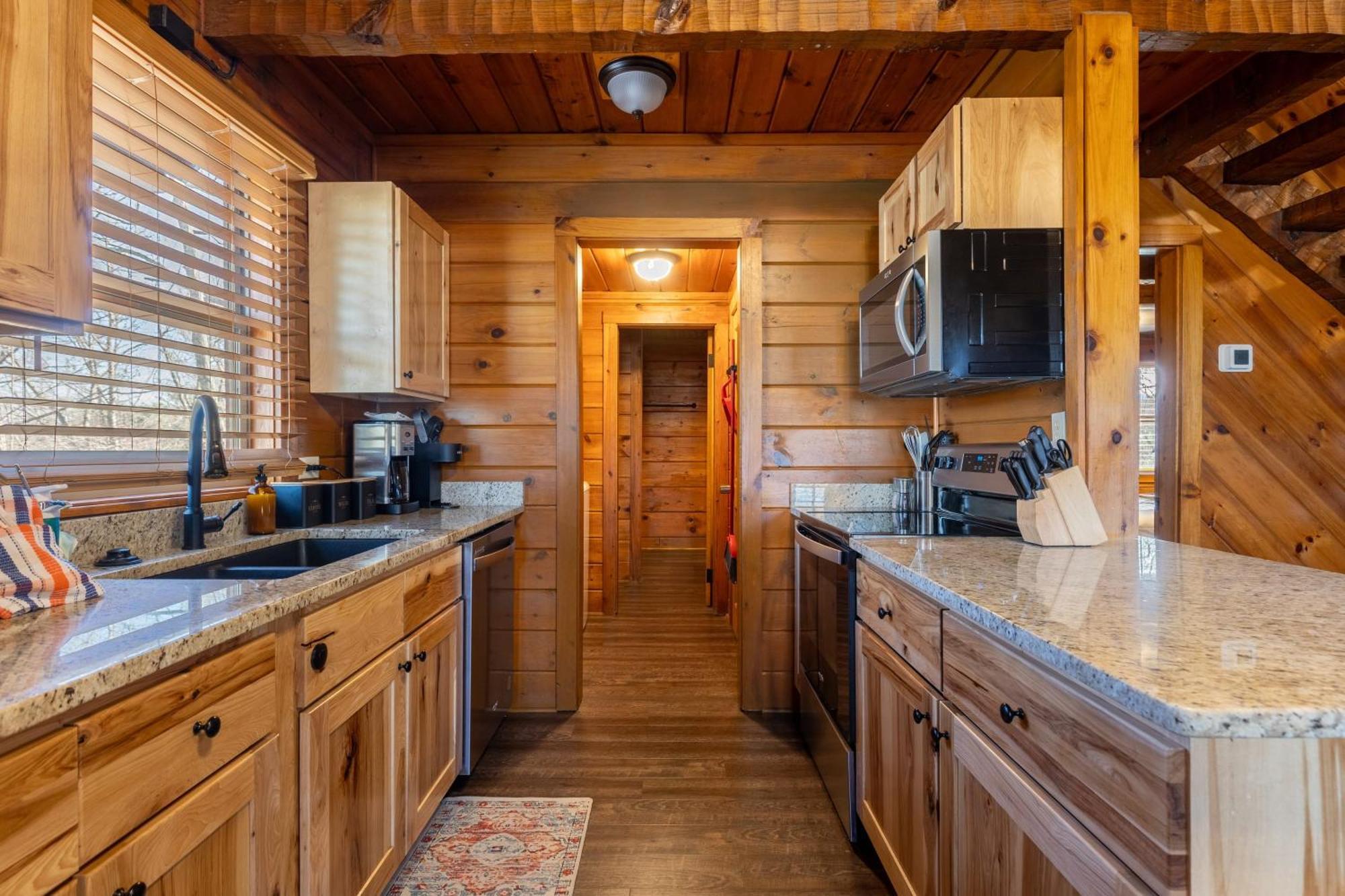 Dudley II By Avantstay Comfortable Cabin W Hot Tub Views Пиджен-Фордж Экстерьер фото