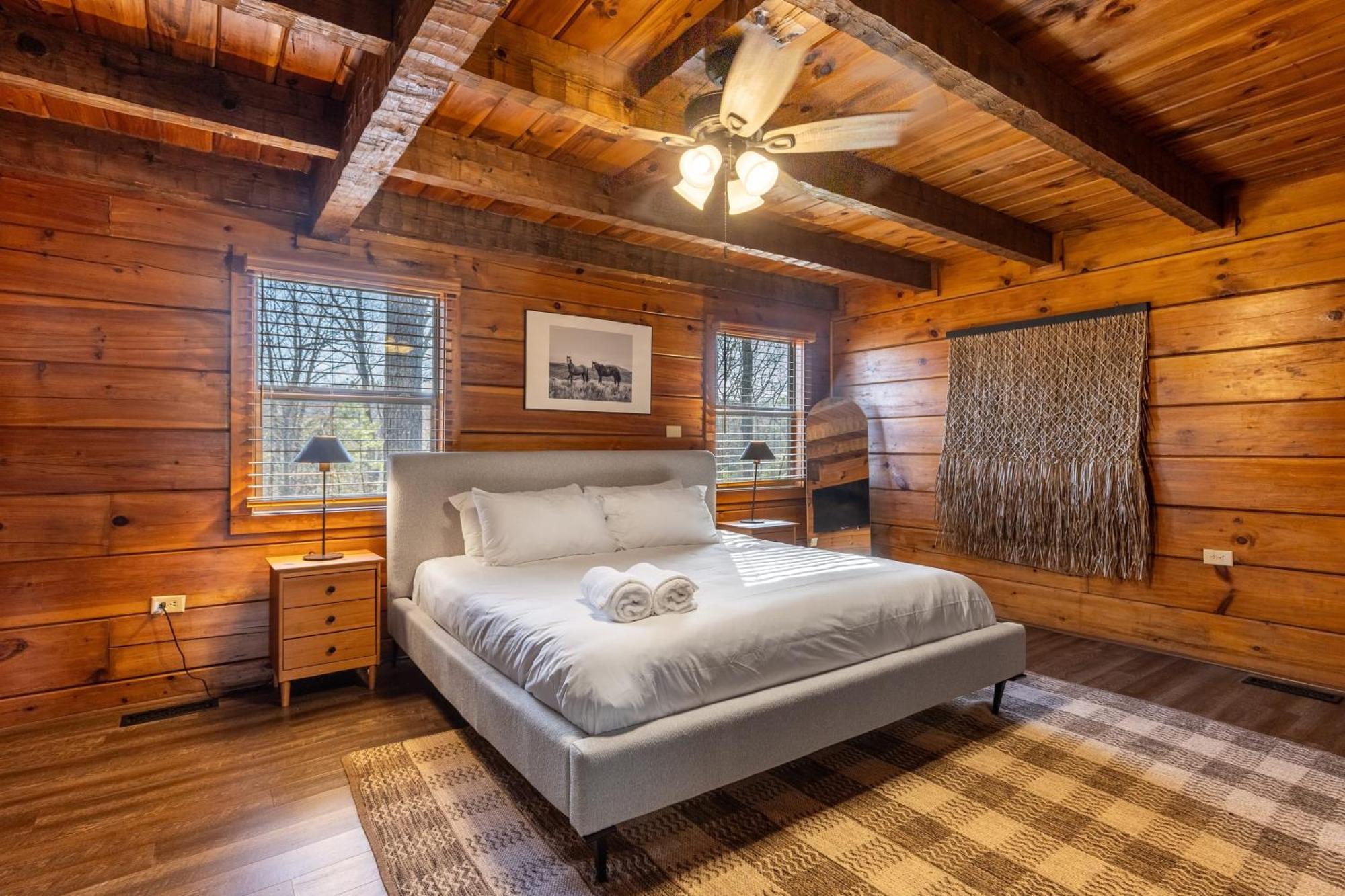 Dudley II By Avantstay Comfortable Cabin W Hot Tub Views Пиджен-Фордж Экстерьер фото